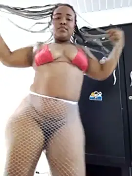 Snapshot of valeryhotbrown chatting on March 21, 5:27 pm valeryhotbrown online show from March 21, 5:27 pm