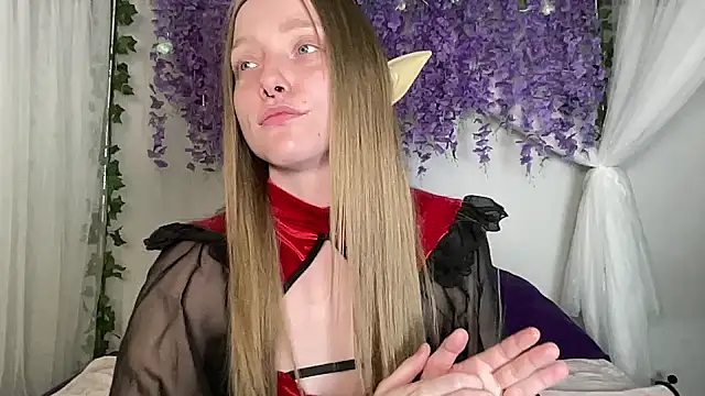 Snapshot of ElfGirlAna chatting on June 8, 3:12 pm ElfGirlAna online show from June 8, 3:12 pm