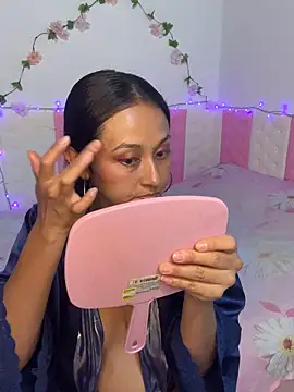 Snapshot of annaiharper chatting on March 30, 12:06 pm annaiharper online show from March 30, 12:06 pm