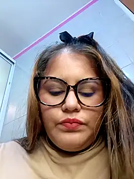 Snapshot of Bonny_rousse01 chatting on April 25, 1:41 pm Bonny rousse01 online show from April 25, 1:41 pm