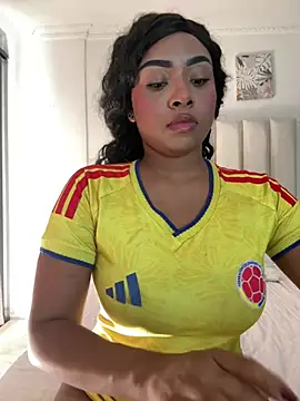 Snapshot of Kloe_rousse01 chatting on July 2, 9:32 pm Kloe rousse01 online show from July 2, 9:32 pm