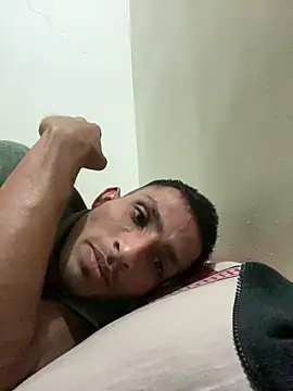 Snapshot of cool_guy_1 chatting on March 22, 7:12 am cool guy 1 online show from March 22, 7:12 am