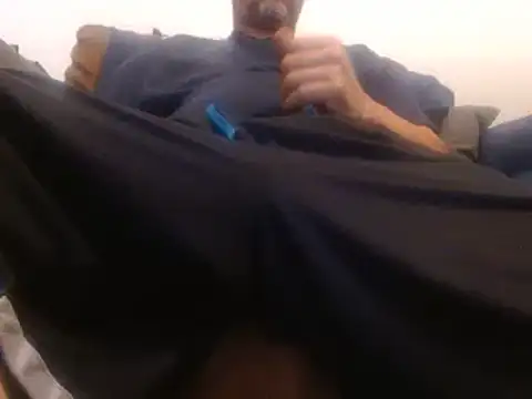 Snapshot of MrDontRush chatting on June 2, 5:20 am MrDontRush online show from June 2, 5:20 am