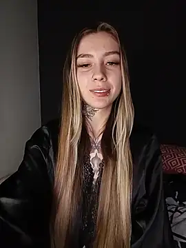 Snapshot of alyssa_22 chatting on July 9, 1:42 am alyssa 22 online show from July 9, 1:42 am