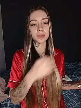 Snapshot of alyssa_22 chatting on July 11, 3:53 am alyssa 22 online show from July 11, 3:53 am