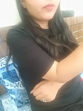 Snapshot of neelam_rawat chatting on July 6, 10:45 am neelam rawat online show from July 6, 10:45 am