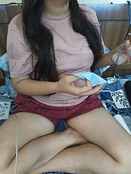 Snapshot of neelam_rawat chatting on July 8, 4:39 am neelam rawat online show from July 8, 4:39 am