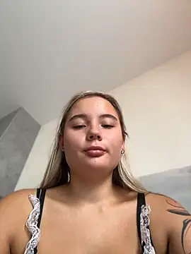 Snapshot of Mrs_Lust chatting on May 6, 6:19 am Mrs Lust online show from May 6, 6:19 am