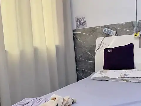 Qiuqiu-5880 online show from April 4, 6:11 am