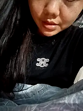 Snapshot of Mi-milan chatting on March 19, 2:54 pm Mi-milan online show from March 19, 2:54 pm