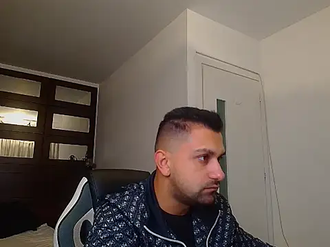 BryceReign online show from May 7, 4:51 am