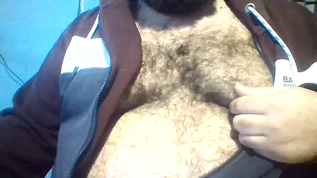 Snapshot of BeardedChubb chatting on March 20, 6:51 am BeardedChubb online show from March 20, 6:51 am