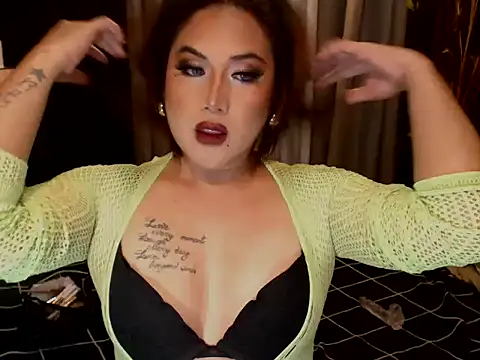Snapshot of YourMistressAggy chatting on June 26, 7:18 pm YourMistressAggy online show from June 26, 7:18 pm