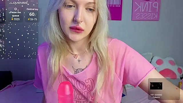 BlondieSummer online show from July 9, 6:12 pm