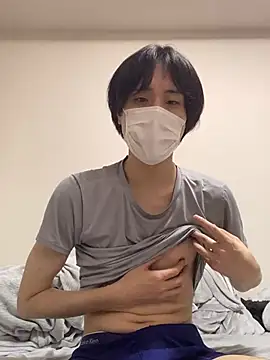 Snapshot of youta200 chatting on July 5, 6:42 am youta200 online show from July 5, 6:42 am
