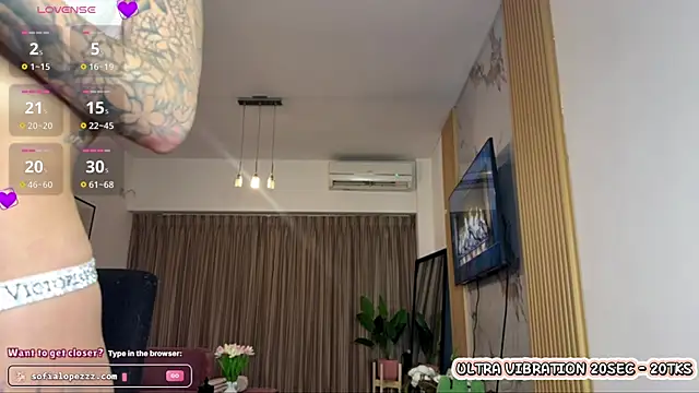 Snapshot of sofialopezzzzz chatting on July 4, 10:49 pm sofialopezzzzz online show from July 4, 10:49 pm