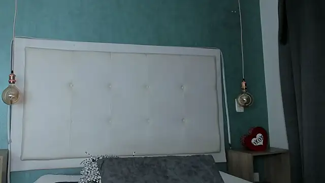 Snapshot of mia_gomez7 chatting on July 2, 1:39 pm mia gomez7 online show from July 2, 1:39 pm