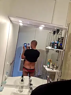 Justfunfree online show from April 10, 2:00 pm