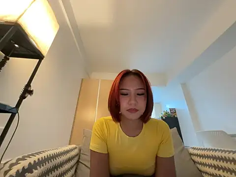 misscutee online show from June 19, 1:48 pm
