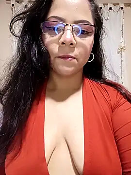 Snapshot of ROUSSE_SINCLAIR chatting on April 15, 7:58 pm ROUSSE SINCLAIR online show from April 15, 7:58 pm