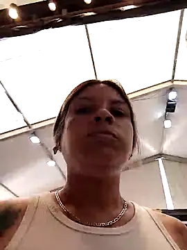 Snapshot of alanna6950 chatting on April 23, 3:14 pm alanna6950 online show from April 23, 3:14 pm