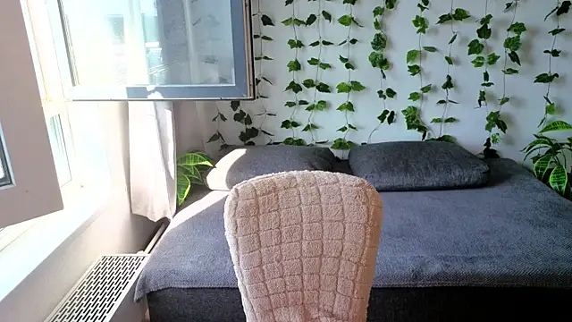 MonikFoxi online show from May 27, 3:58 am