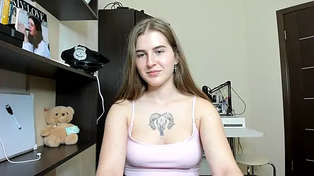 OhMyAlice online show from June 6, 7:07 pm