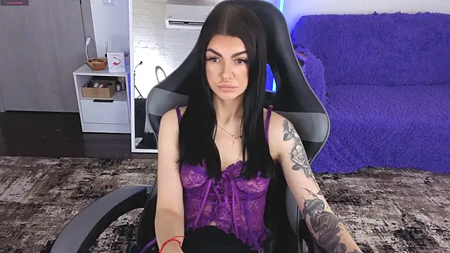 AnacondaOnn online show from April 23, 7:09 am