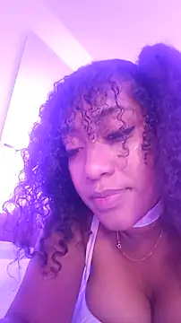 Snapshot of mia_rouxx1 chatting on June 30, 10:27 am mia rouxx1 online show from June 30, 10:27 am