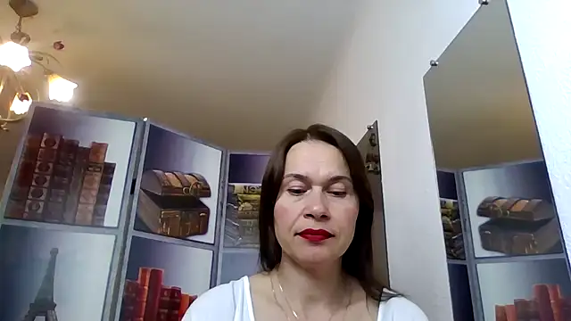 Snapshot of Selena_Moo chatting on May 8, 10:53 am Selena Moo online show from May 8, 10:53 am