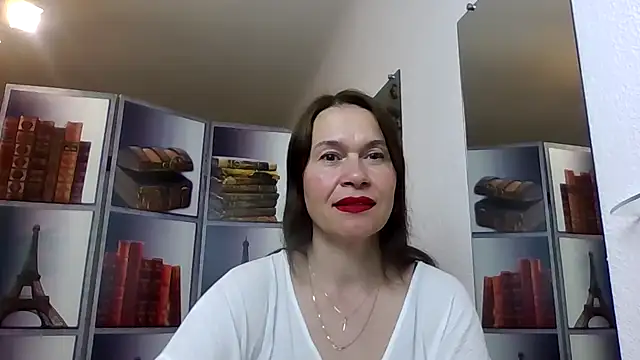 Snapshot of Selena_Moo chatting on May 18, 8:09 am Selena Moo online show from May 18, 8:09 am
