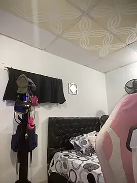 Blowjob-Queen  online show from June 27, 3:44 am