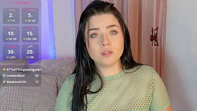 Snapshot of CamilaRougee chatting on April 18, 2:04 am CamilaRougee online show from April 18, 2:04 am