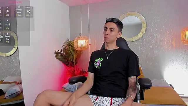 Snapshot of Gio_carangi chatting on June 5, 3:02 am Gio carangi online show from June 5, 3:02 am