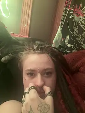 darlingvicuous online show from March 24, 2:49 am