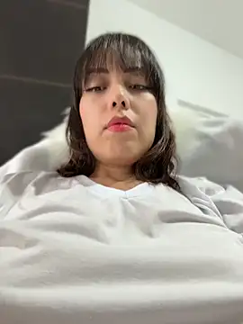 1Amelia8 online show from May 3, 8:04 pm
