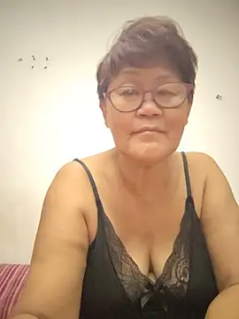 Sunflower1956 online show from May 31, 11:28 am