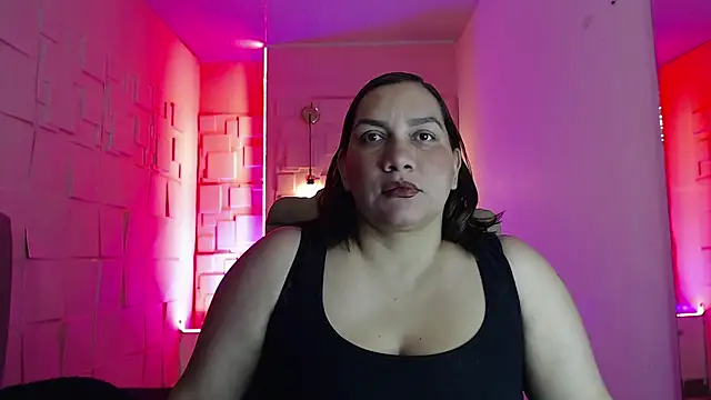 mia coral1 online show from May 1, 9:52 pm
