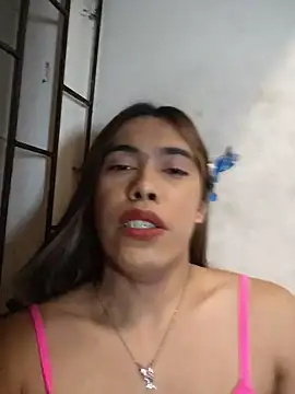 Snapshot of goddessriri01 chatting on July 2, 2:56 pm goddessriri01 online show from July 2, 2:56 pm