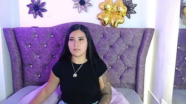 Snapshot of verafox69 chatting on March 23, 1:04 pm verafox69 online show from March 23, 1:04 pm