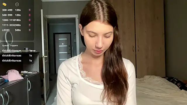 ShandyTreys online show from April 25, 1:36 pm