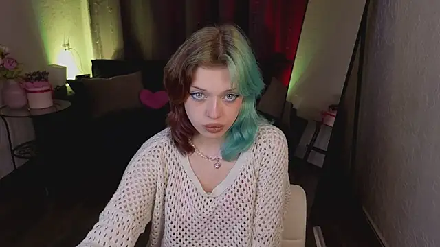 Snapshot of Clown_Princess chatting on April 11, 11:09 pm Clown Princess online show from April 11, 11:09 pm