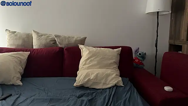 SoloUno0 online show from July 15, 7:57 am