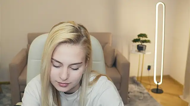 RudyElfenbein online show from March 25, 9:26 am