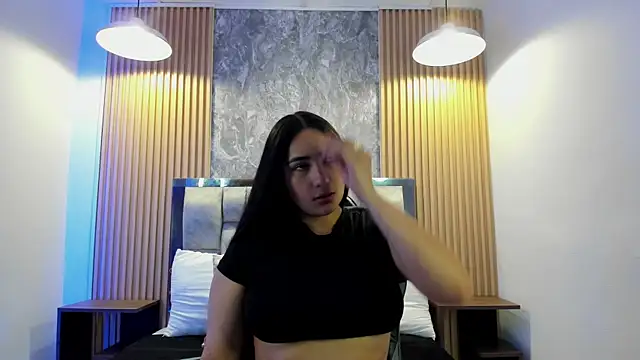 Snapshot of Sulay_Kim chatting on May 22, 10:37 pm Sulay Kim online show from May 22, 10:37 pm
