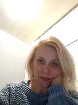 MiaLove183 online show from March 31, 1:33 pm