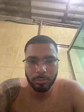 Snapshot of euevcnacama chatting on March 21, 8:45 pm euevcnacama online show from March 21, 8:45 pm