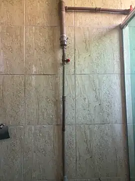 Snapshot of euevcnacama chatting on March 23, 3:05 pm euevcnacama online show from March 23, 3:05 pm