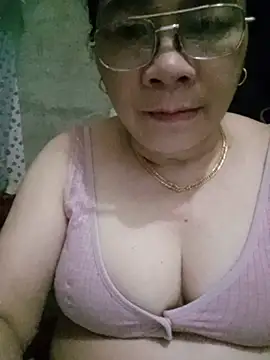 Snapshot of Funsexy1 chatting on May 22, 10:37 pm Funsexy1 online show from May 22, 10:37 pm