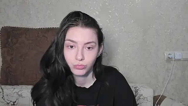 Snapshot of muuur_love231 chatting on June 25, 6:12 pm muuur love231 online show from June 25, 6:12 pm